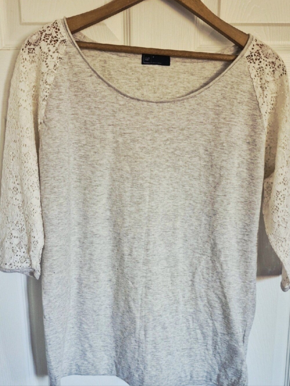 GAP Women's Cream Lace-Sleeve Long Sleeve Top